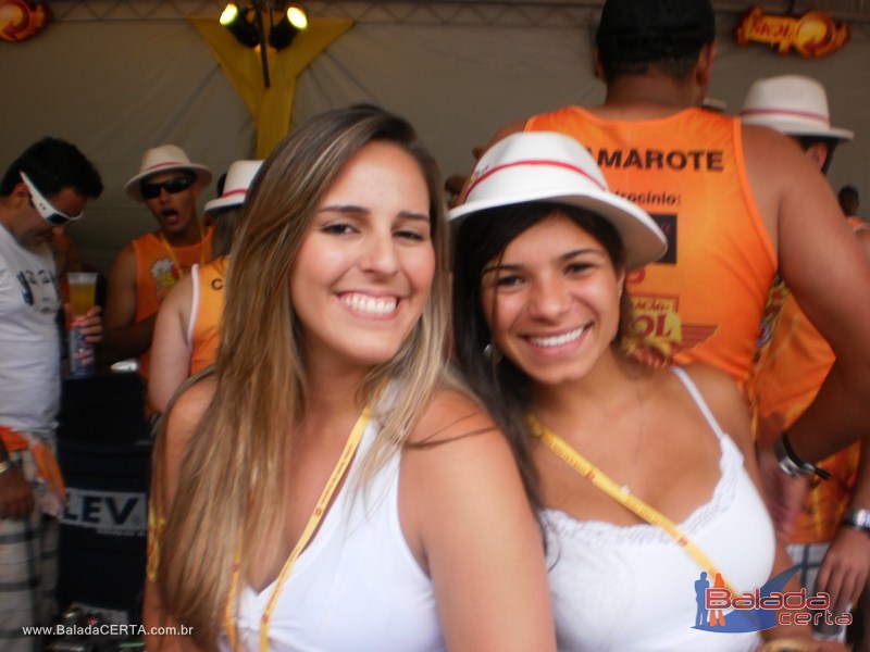 Balada: Fotos do Bloco da Praia no Carnaval de Ouro Preto / MG com a presena de MR CATRA, MOLEJO e DJ CLIO NEGRO