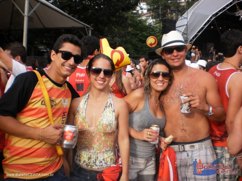 Balada: Fotos do Bloco da Praia no Carnaval de Ouro Preto / MG com a presena de MR CATRA, MOLEJO e DJ CLIO NEGRO