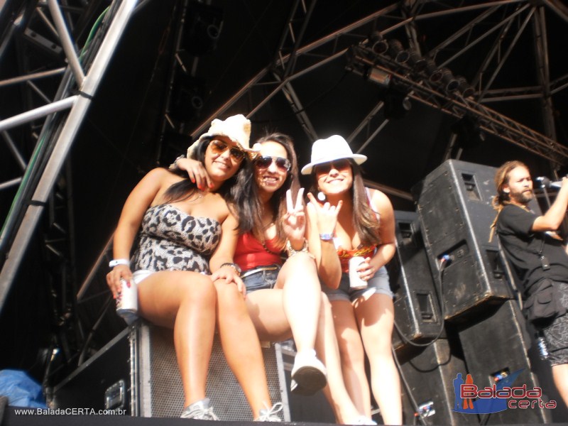 Balada: Fotos do Bloco da Praia no Carnaval de Ouro Preto / MG com a presena de MR CATRA, MOLEJO e DJ CLIO NEGRO