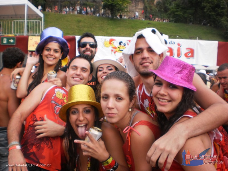 Balada: Fotos do Bloco da Praia no Carnaval de Ouro Preto / MG com a presena de MR CATRA, MOLEJO e DJ CLIO NEGRO