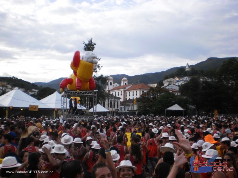 Balada: Fotos do Bloco da Praia no Carnaval de Ouro Preto / MG com a presena de MR CATRA, MOLEJO e DJ CLIO NEGRO