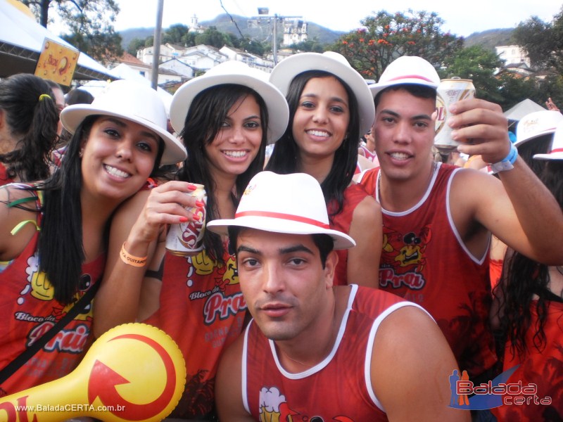 Balada: Fotos do Bloco da Praia no Carnaval de Ouro Preto / MG com a presena de MR CATRA, MOLEJO e DJ CLIO NEGRO