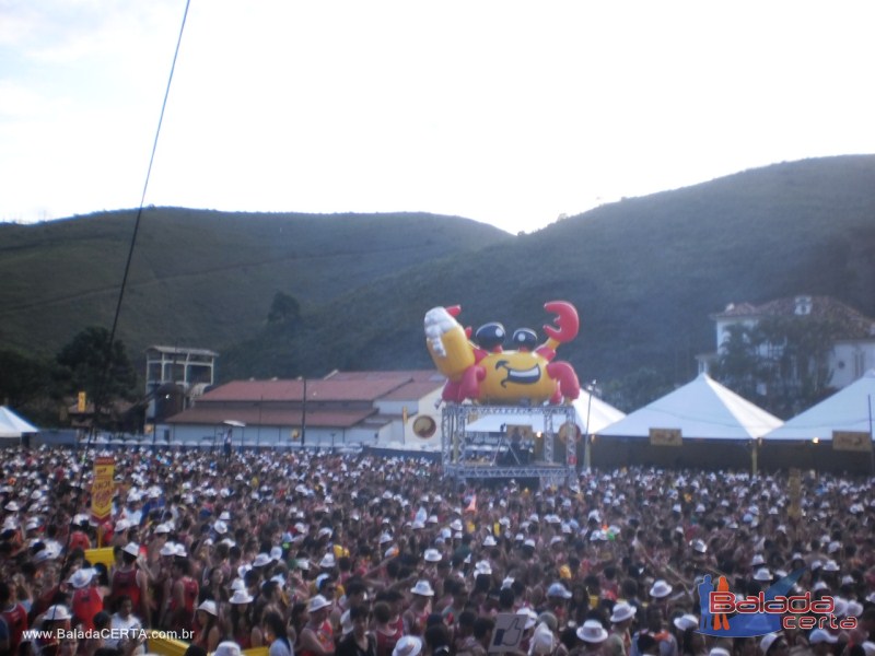 Balada: Fotos do Bloco da Praia no Carnaval de Ouro Preto / MG com a presena de MR CATRA, MOLEJO e DJ CLIO NEGRO
