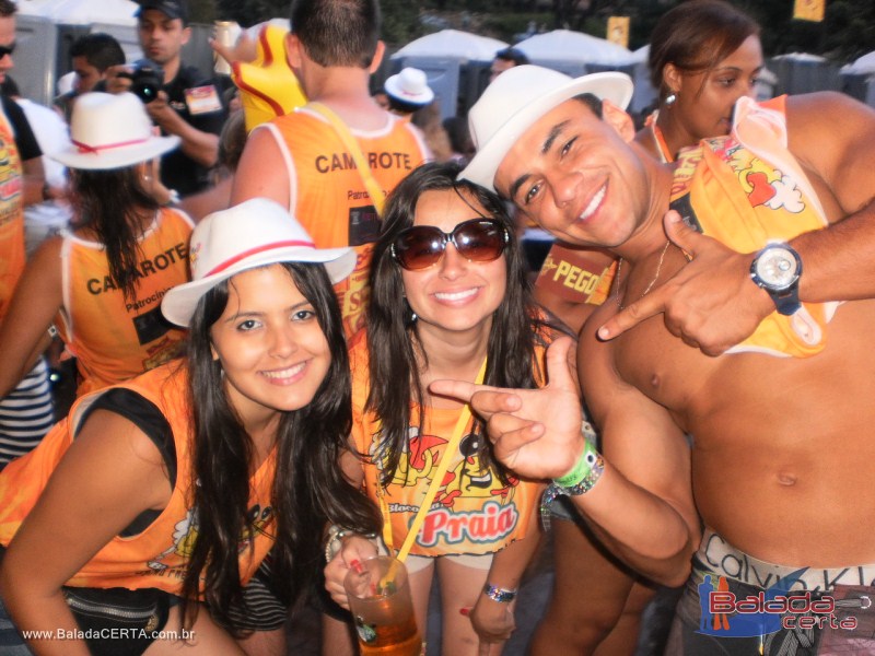 Balada: Fotos do Bloco da Praia no Carnaval de Ouro Preto / MG com a presen�a de MR CATRA, MOLEJO e DJ C�LIO NEGR�O