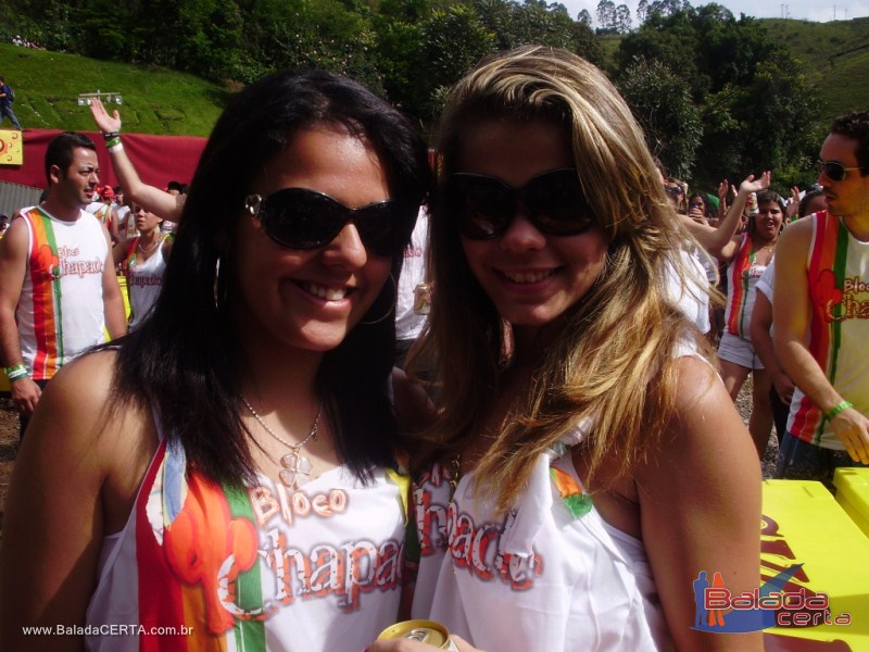 Balada: Fotos do Bloco Chapado no Carnaval de Ouro Preto / MG com a presena de PAULLA MIRELLA(AX), NATIRUTS e DJ RHOMMEL