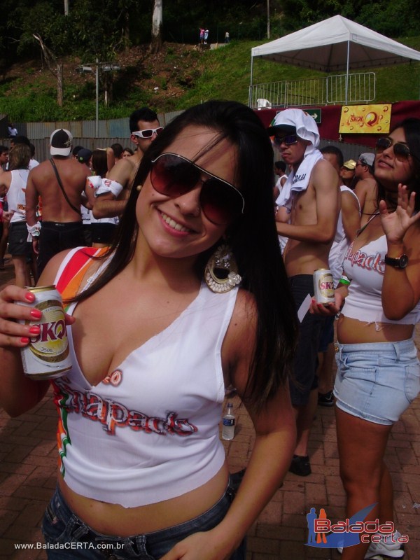 Balada: Fotos do Bloco Chapado no Carnaval de Ouro Preto / MG com a presena de PAULLA MIRELLA(AX), NATIRUTS e DJ RHOMMEL