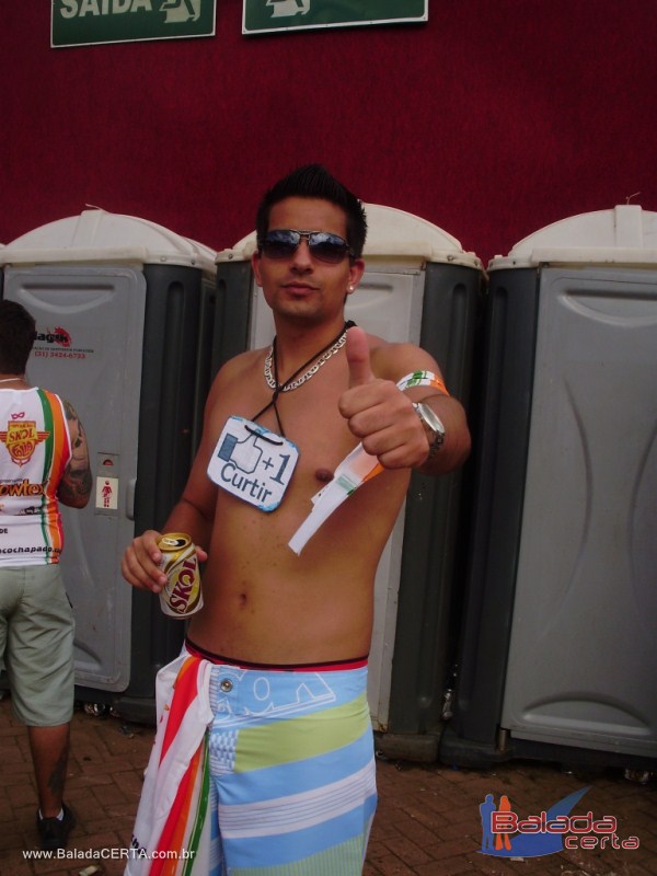 Balada: Fotos do Bloco Chapado no Carnaval de Ouro Preto / MG com a presena de PAULLA MIRELLA(AX), NATIRUTS e DJ RHOMMEL