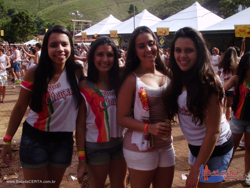 Balada: Fotos do Bloco Chapado no Carnaval de Ouro Preto / MG com a presena de PAULLA MIRELLA(AX), NATIRUTS e DJ RHOMMEL