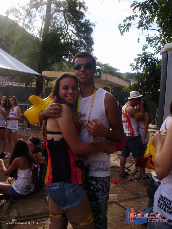 Balada: Fotos do Bloco Chapado no Carnaval de Ouro Preto / MG com a presena de PAULLA MIRELLA(AX), NATIRUTS e DJ RHOMMEL