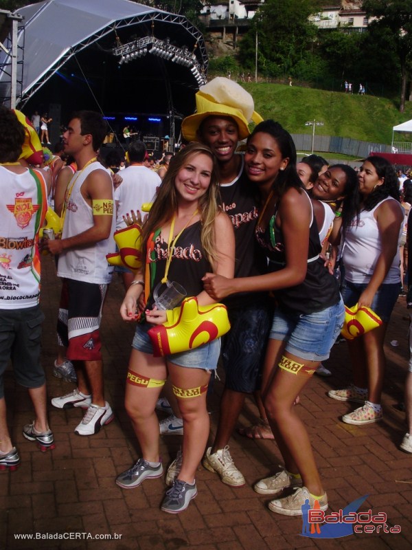 Balada: Fotos do Bloco Chapado no Carnaval de Ouro Preto / MG com a presena de PAULLA MIRELLA(AX), NATIRUTS e DJ RHOMMEL