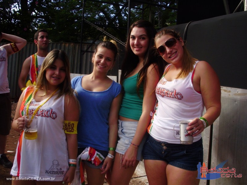 Balada: Fotos do Bloco Chapado no Carnaval de Ouro Preto / MG com a presena de PAULLA MIRELLA(AX), NATIRUTS e DJ RHOMMEL