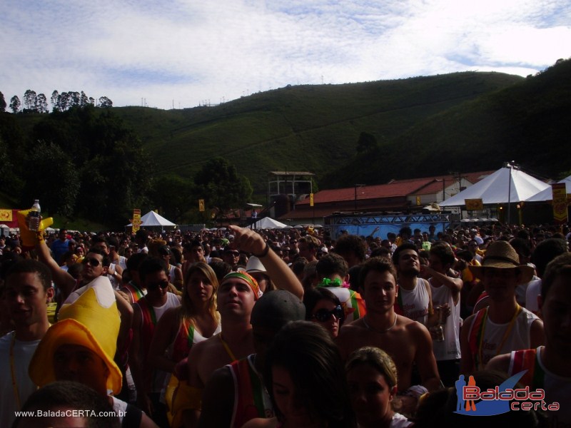 Balada: Fotos do Bloco Chapado no Carnaval de Ouro Preto / MG com a presen�a de PAULLA MIRELLA(AX�), NATIRUTS e DJ RHOMMEL