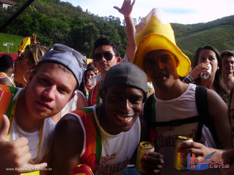 Balada: Fotos do Bloco Chapado no Carnaval de Ouro Preto / MG com a presen�a de PAULLA MIRELLA(AX�), NATIRUTS e DJ RHOMMEL
