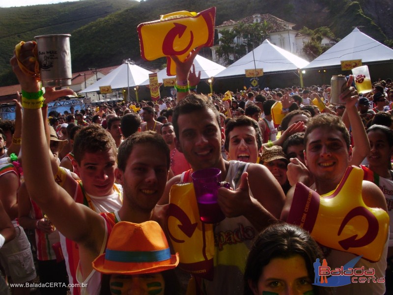 Balada: Fotos do Bloco Chapado no Carnaval de Ouro Preto / MG com a presen�a de PAULLA MIRELLA(AX�), NATIRUTS e DJ RHOMMEL
