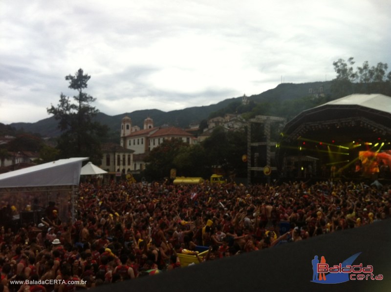 Balada: Bloco do Caixo nas fotos do Carnaval de Ouro Preto - MG