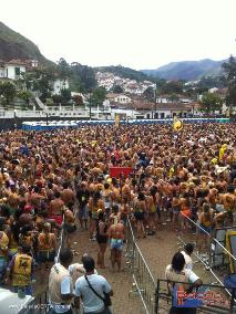 Balada: Fotos do Bloco Cabrobró no Carnaval de Ouro Preto / MG com Shows de Anitta e Mc Sapão