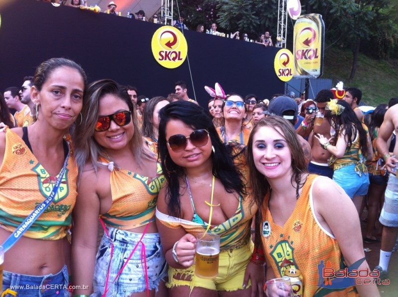 Balada: Fotos do Bloco Cabrobr no Carnaval de Ouro Preto / MG com Shows de Anitta e Mc Sapo