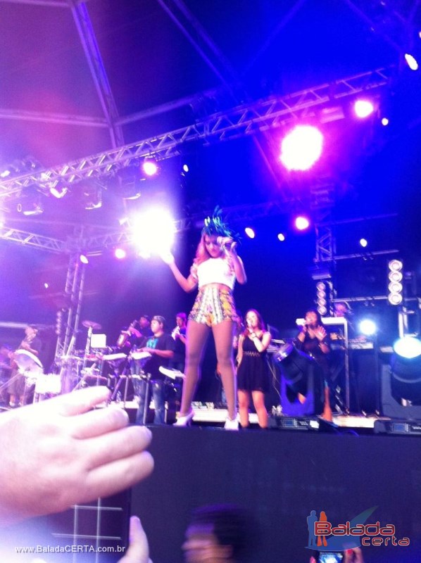 Balada: Fotos do Bloco Cabrobr no Carnaval de Ouro Preto / MG com Shows de Anitta e Mc Sapo