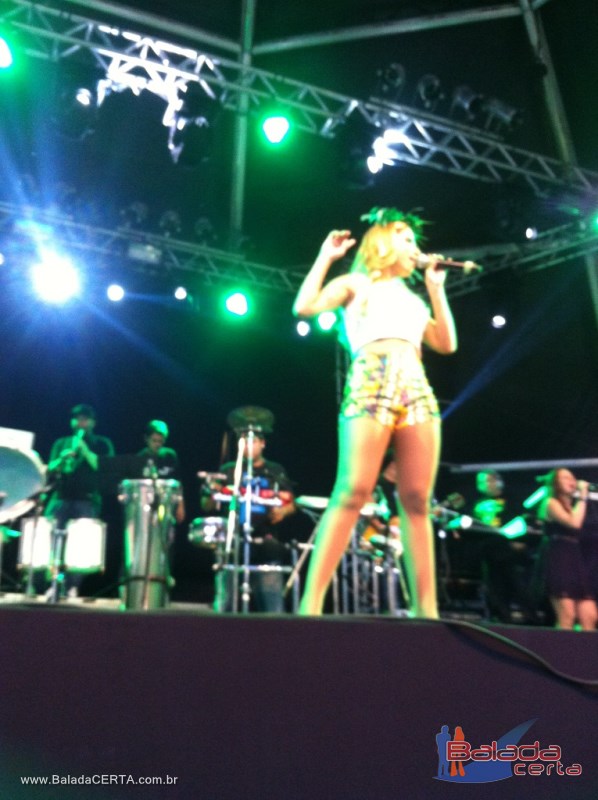 Balada: Fotos do Bloco Cabrobr no Carnaval de Ouro Preto / MG com Shows de Anitta e Mc Sapo
