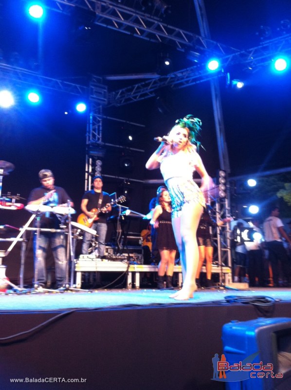 Balada: Fotos do Bloco Cabrobr no Carnaval de Ouro Preto / MG com Shows de Anitta e Mc Sapo