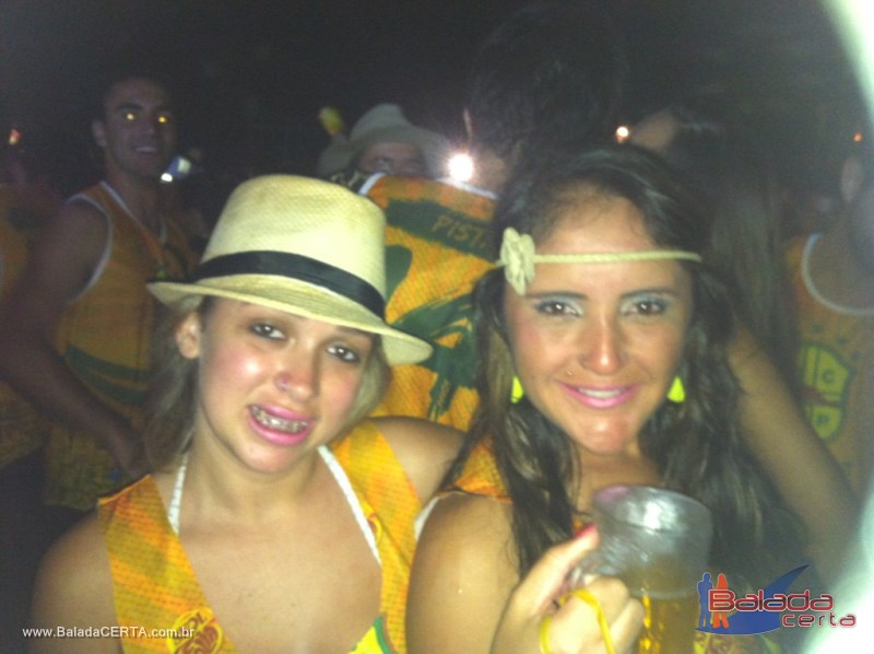 Balada: Fotos do Bloco Cabrobr no Carnaval de Ouro Preto / MG com Shows de Anitta e Mc Sapo