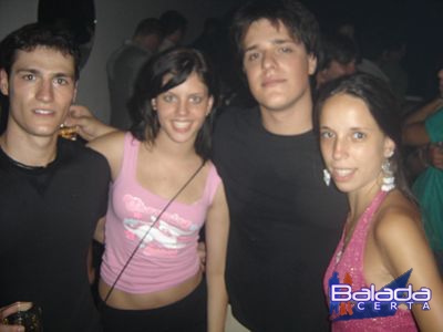 Balada: Fotos de Quinta-feira na Punto Disco Lounge