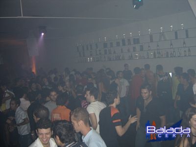 Balada: Fotos de Quinta-feira na Punto Disco Lounge