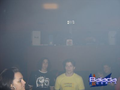 Balada: Fotos de Quinta-feira na Punto Disco Lounge