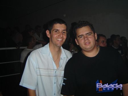 Balada: Fotos de Sexta-feira feriado, na Punto Disco Lounge