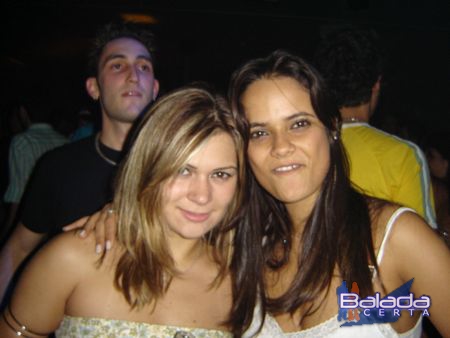 Balada: Fotos de Sexta-feira feriado, na Punto Disco Lounge