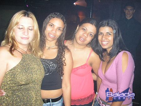 Balada: Fotos de Sexta-feira na Seasons Bar & Disco