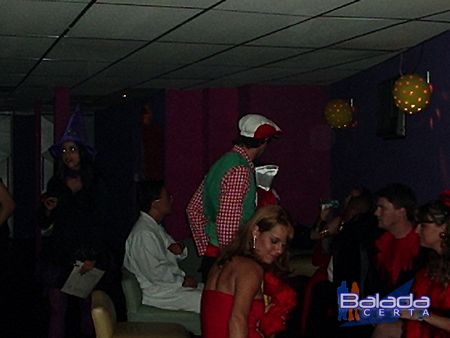 Balada: Fotos da festa a fantasia na Seasons Bar & Disco