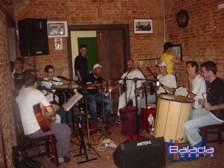 Balada: Fotos de Sbado no Gito Bar, com a banda Pulisamba