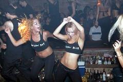 Balada: Show com as barwomen.<br>Fonte: Show Bar Lounge