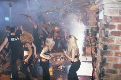 Balada: Muito agito no bar.<br>Fonte: Show Bar Lounge