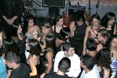 Balada: Casa bombando.<br>Fonte: Show Bar Lounge