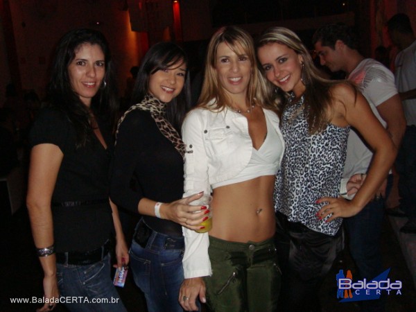 Balada: Fotos de sbado na Pacha em So Paulo/SP