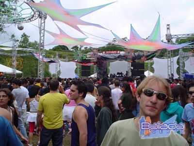 Balada: Fotos na Rave XXXperience