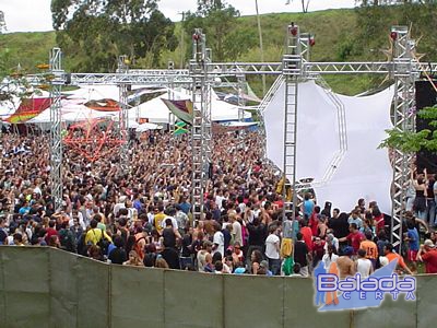 Balada: Fotos na Rave XXXperience