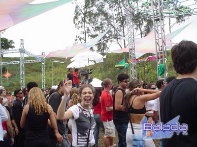 Balada: Fotos na Rave XXXperience