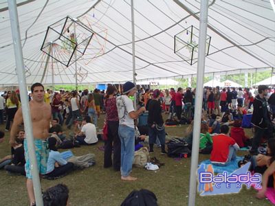 Balada: Fotos na Rave XXXperience