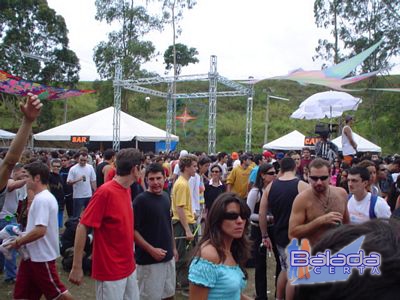 Balada: Fotos na Rave XXXperience