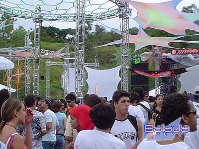 Balada: Fotos na Rave XXXperience