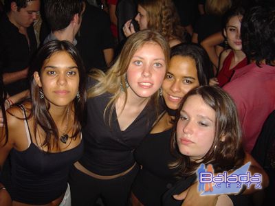 Balada: Fotos na Ibiza