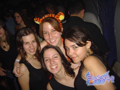 Balada: Fotos na Ibiza