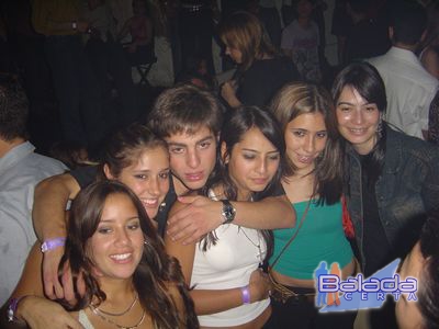 Balada: Fotos na Ibiza