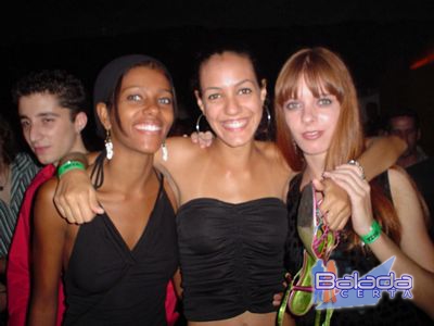 Balada: Fotos de sbado na Ibiza