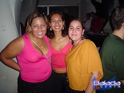 Balada: Fotos de Sexta-feira na Ibiza