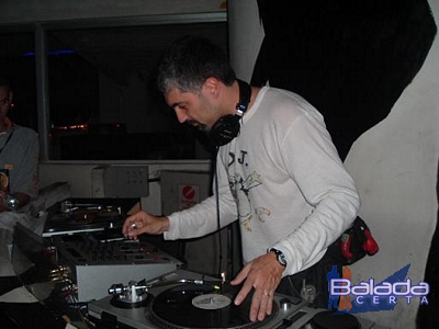 Balada: Fotos do Feriado na Ibiza
