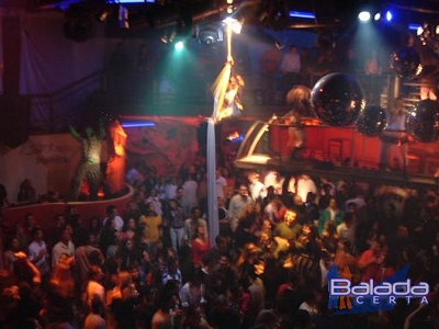 Balada: Fotos do Feriado na Ibiza